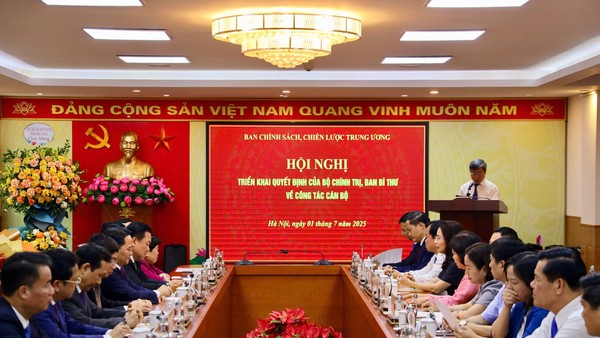 Điều động và bổ nhiệm hai Phó trưởng Ban Chính sách, chiến lược Trung ương
