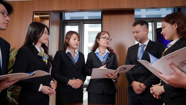 Tập đoàn Bảo Việt (BVH) chia cổ tức năm 2024 bằng tiền mặt, tỷ lệ 10,551%