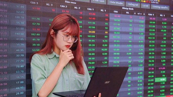 Việc ước tính kết quả kinh doanh giúp nhà đầu tư không bị động trước các đợt định giá lại
