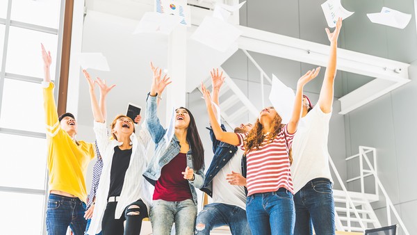 Người trẻ vốn năng động, ưa dịch chuyển 