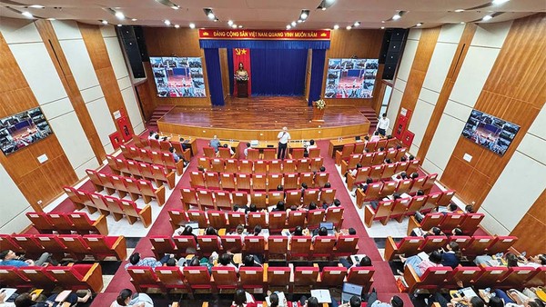 Hoạt động tuyên truyền, tổ chức đào tạo, hướng dẫn sử dụng các hệ thống cho cán bộ đăng ký kinh doanh mới và các đối tượng liên quan khác được tổ chức liên tục