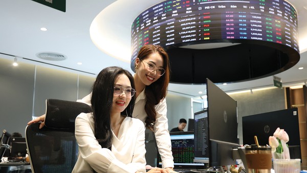 Quyết tâm nâng hạng thị trường chứng khoán trong năm 2025 cũng là một động lực thúc đẩy cho cả thị trường TPDN