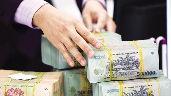 Ngân hàng tăng huy động vốn nhằm đáp ứng nhu cầu tín dụng có xu hướng tăng mạnh về cuối năm theo chu kỳ mùa vụ.