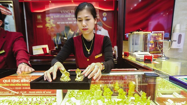 Đầu cơ vàng sẽ dần “hết cửa”, vốn sẽ được chuyển sang sản xuất, kinh doanh. Ảnh: Đức Thanh 
