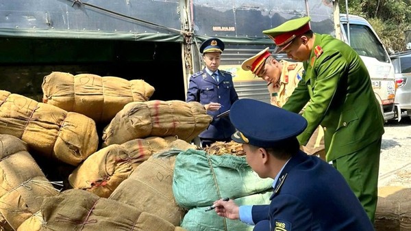 Chỉ đạo “khẩn” kiểm tra, xử lý vụ việc buôn lậu tại biên giới Cao Bằng 