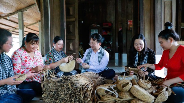 Hà Nội - Vĩnh Long đẩy mạnh hợp tác phát triển du lịch 