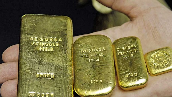 Bóc gỡ đường dây buôn lậu vàng xuyên biên giới 