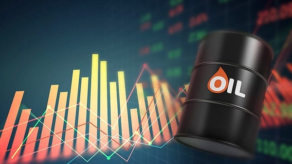 Giá xăng vừa tăng từ 450 - 530 đồng/lít từ 15 giờ chiều nay, 4/12/2025. 