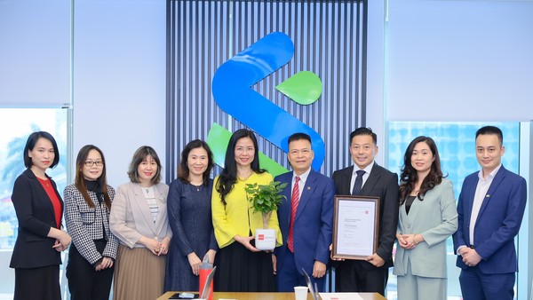 Standard Chartered và ACCA hợp tác phát triển nhân tài, xây dựng tương lai bền vững tại Việt Nam