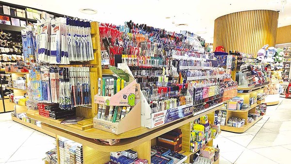 Nhiều cơ hội thúc đẩy thị trường ngành văn phòng phẩm bứt tốc 