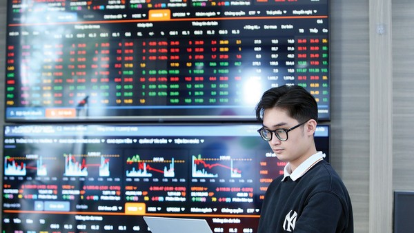 Đa phần nhà đầu tư chưa mạnh dạn giải ngân, mà chủ yếu tập trung vào các giao dịch ngắn hạn theo phân tích kỹ thuật