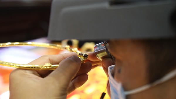 Giá vàng hôm nay ngày 5/2: Giá vàng đồng loạt điều chỉnh