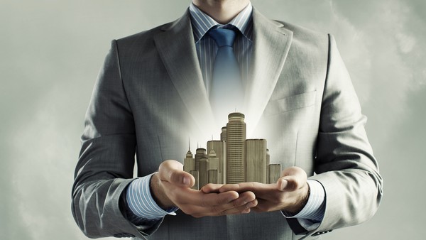 Bất động sản là phân khúc dẫn dắt thị trường M&A tháng 7/2026. Ảnh: Shutterstock.