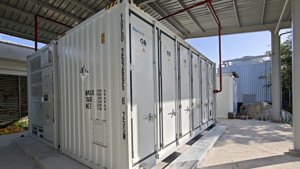 Trinasolar đưa ra giải pháp lưu trữ điện mặt trời bằng pin cho khu nghỉ dưỡng tại Phú Quốc