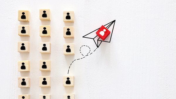 Thị trường tài chính 24h: Cơ hội tích lũy cổ phiếu