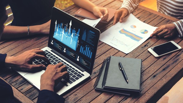 Khối ngoại vẫn mua ròng gần 1.600 tỷ đồng trong tuần giao dịch ngắn ngày 29-31/12