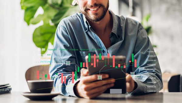 Top 10 cổ phiếu tăng/giảm mạnh nhất tuần: Nhiều cổ phiếu bị chốt lời, tân binh DCV nổi sóng