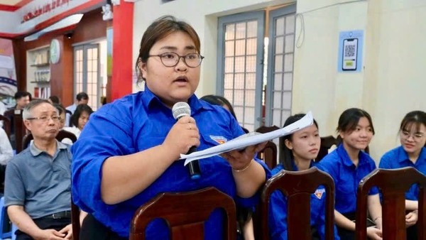 Cử tri Nguyễn Phạm Hồ Kim Uyên, ngụ khu phố 10, phường Hiệp Bình. Ảnh: Duy Phương.