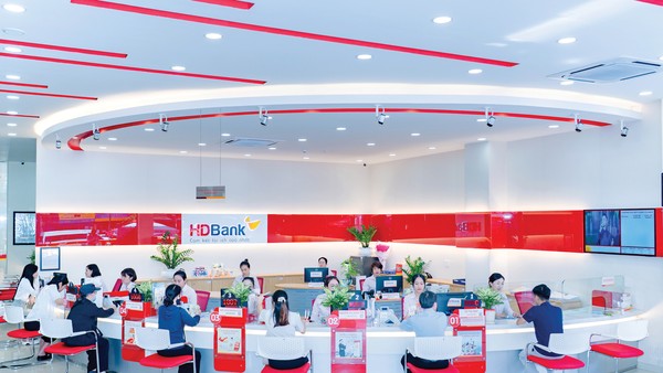 Việc thận trọng hơn trong cấp vốn của các ngân hàng là cần thiết trong bối cảnh rủi ro kinh tế gia tăng.