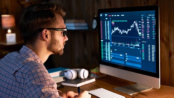 Giao dịch chứng khoán khối ngoại ngày 10/6: Tiếp tục bán ròng gần 550 tỷ đồng