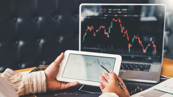 Giao dịch chứng khoán phiên sáng 22/9: Lực cầu dè dặt, VN-Index hồi phục nhẹ