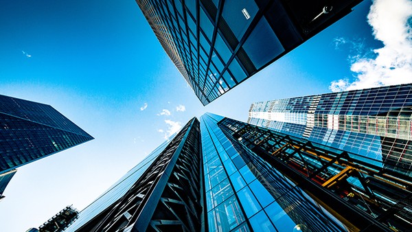 UOBAM Việt Nam: Lỗ kéo dài, tín hiệu cải thiện chưa đủ đảo chiều