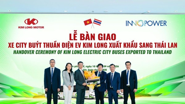 Lễ bàn giao xe city buýt thuần điện KIMLONGB30-EV xuất khẩu sang Thái Lan