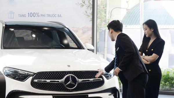 Mercedes-Benz định vị lại thị trường ở dòng sản phẩm GLC thu hút sự quan tâm lớn của khách hàng trẻ. 