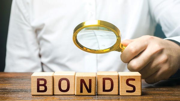 Ngân hàng tham gia "chợ" trái phiếu 2025: Phát hành mới 390.000 tỷ, mua lại trước hạn 208.000 tỷ đồng