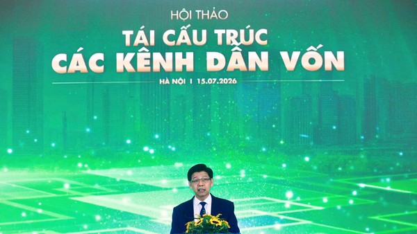 Ông Phạm Văn Hoành, Tổng Biên tập Báo Tài chính - Đầu tư phát biểu khai mạc hội thảo. Ảnh: Dũng Minh