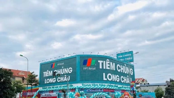 Chuỗi Long Châu của FPT Retail (FRT) dự kiến mở thêm tới 500 nhà thuốc và trung tâm tiêm chủng trong năm 2026