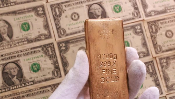 Cuộc đua tài sản trú ẩn: Đồng đô la, trái phiếu hay vàng?
