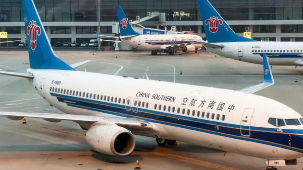 Ba ông lớn hàng không Trung Quốc lao đao vì giá nhiên liệu tăng vọt