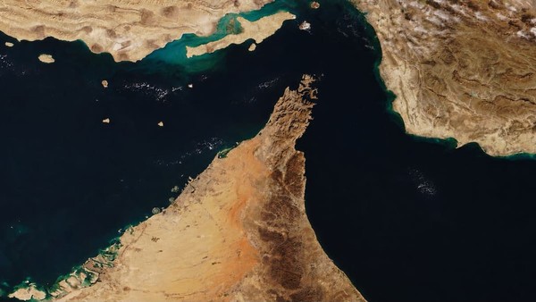 Xuất khẩu dầu qua eo biển Hormuz có thể sẽ không trở lại mức trước xung đột