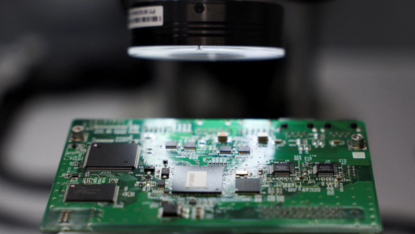 Ngành bán dẫn kêu gọi Mỹ hỗ trợ mở rộng nguồn cung chip nhớ
