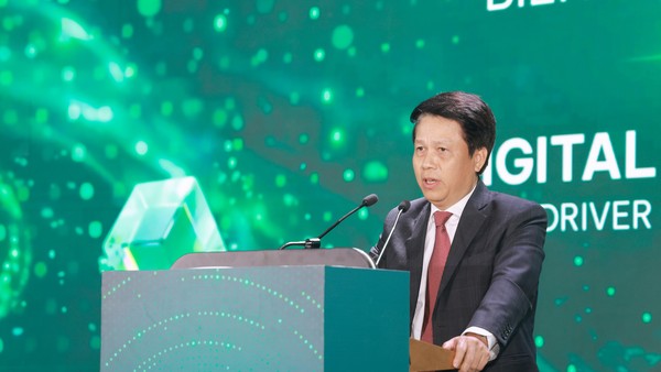 Ông Phạm Tiến Dũng, Phó Thống đốc Ngân hàng Nhà nước phát biểu tại Hội thảo