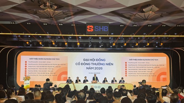 Chủ tịch HĐQT SHB Đỗ Quang Hiển gửi lời cảm ơn tới các cổ đông