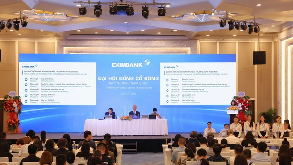 Toàn cảnh ĐHCĐ bất thường sáng ngày 14/10