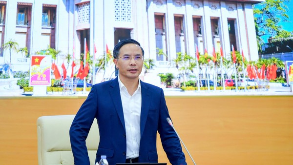 Sáng ngày 19/10, Thống đốc Ngân hàng Nhà nước Việt Nam (NHNN) Phạm Đức Ấn chủ trì cuộc họp trực tiếp với lãnh đạo các ngân hàng thương mại về hoạt động ngân hàng. 