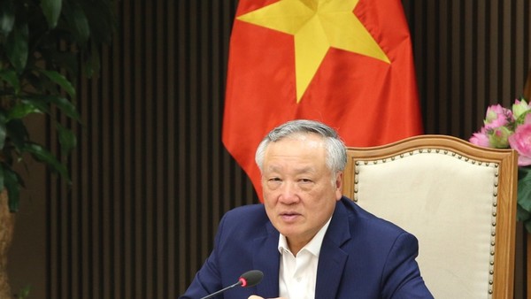 Phó Thủ tướng Thường trực Chính phủ Nguyễn Hòa Bình chủ trì cuộc họp về hoàn thiện dự thảo Quy chế hoạt động của Trung tâm Tài chính quốc tế Việt Nam (Ảnh: Chinhphu.vn)