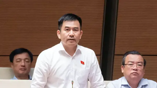 Đại biểu Nguyễn Trung Kiên, (đoàn Đồng Nai), Phó Giám đốc Học viện An ninh nhân dân.