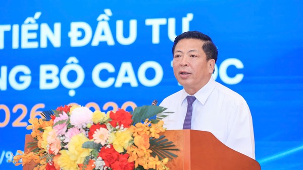 Bộ trưởng Bộ Xây dựng Trần Hồng Minh phát biểu tại Hội nghị xúc tiến đầu tư phát triển đường bộ cao tốc giai đoạn 2026-2030 sáng 29/9.