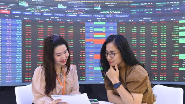 Chuyên gia dự báo xu hướng thị trường và nhóm cổ phiếu có khả năng hút dòng tiền mạnh