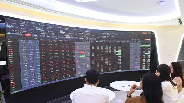 VCBS nhận định bức tranh kinh doanh quý I/2026 của các nhóm ngành