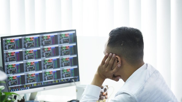 Giao dịch chứng khoán sáng 29/7: Thị trường ảm đạm, cổ phiếu ACC được "giải cứu"