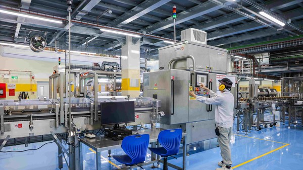 Yêu cầu khắt khe của thị trường quốc tế có thể được nhìn nhận như một động lực nâng cao năng lực cạnh tranh. Ảnh minh họa