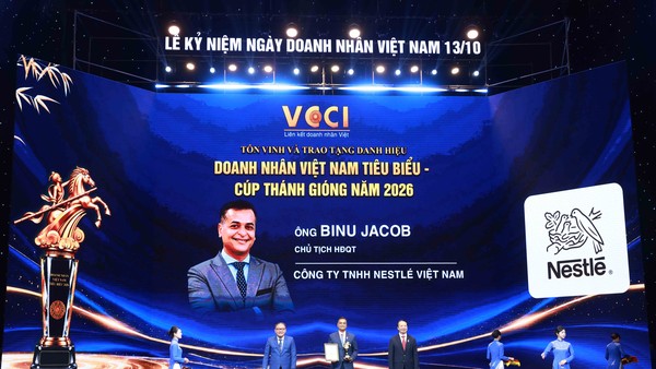 Tổng giám đốc Nestlé Việt Nam được vinh danh Top 100 Doanh nhân tiêu biểu toàn quốc 
