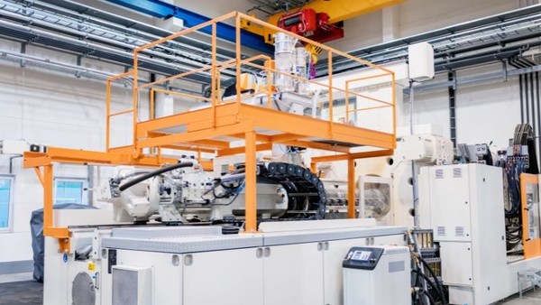 Đằng sau mức tăng 62% của nhập khẩu điện tử