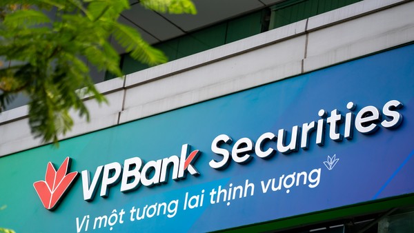 VPBankS lần đầu tiên vào top 10 thị phần môi giới HoSE