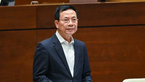 Ủy viên Ban chấp hành Trung ương Đảng, Bộ trưởng Bộ Khoa học và Công nghệ Nguyễn Mạnh Hùng.